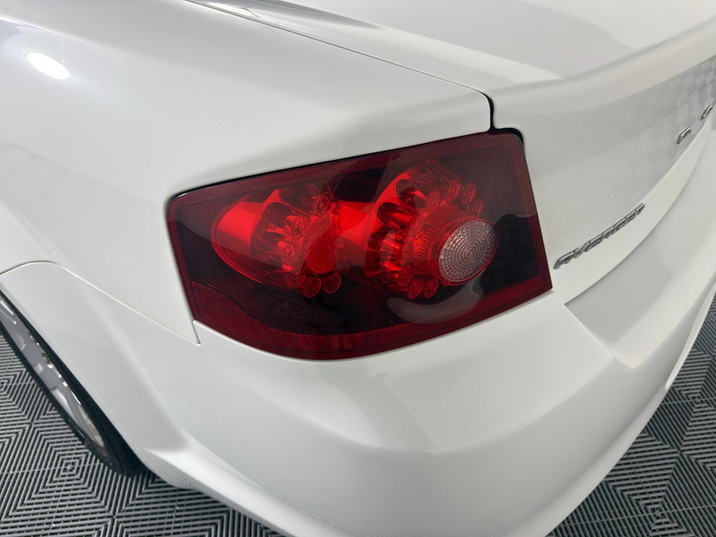 2013 Dodge Avenger SE