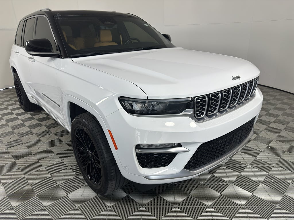 2023 Jeep Grand Cherokee Summit