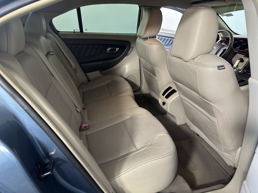 2010 Ford Taurus SEL