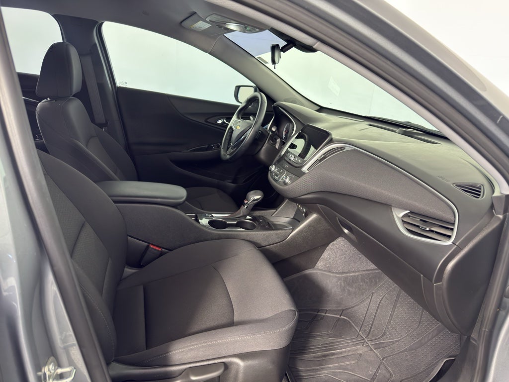 2023 Chevrolet Malibu RS