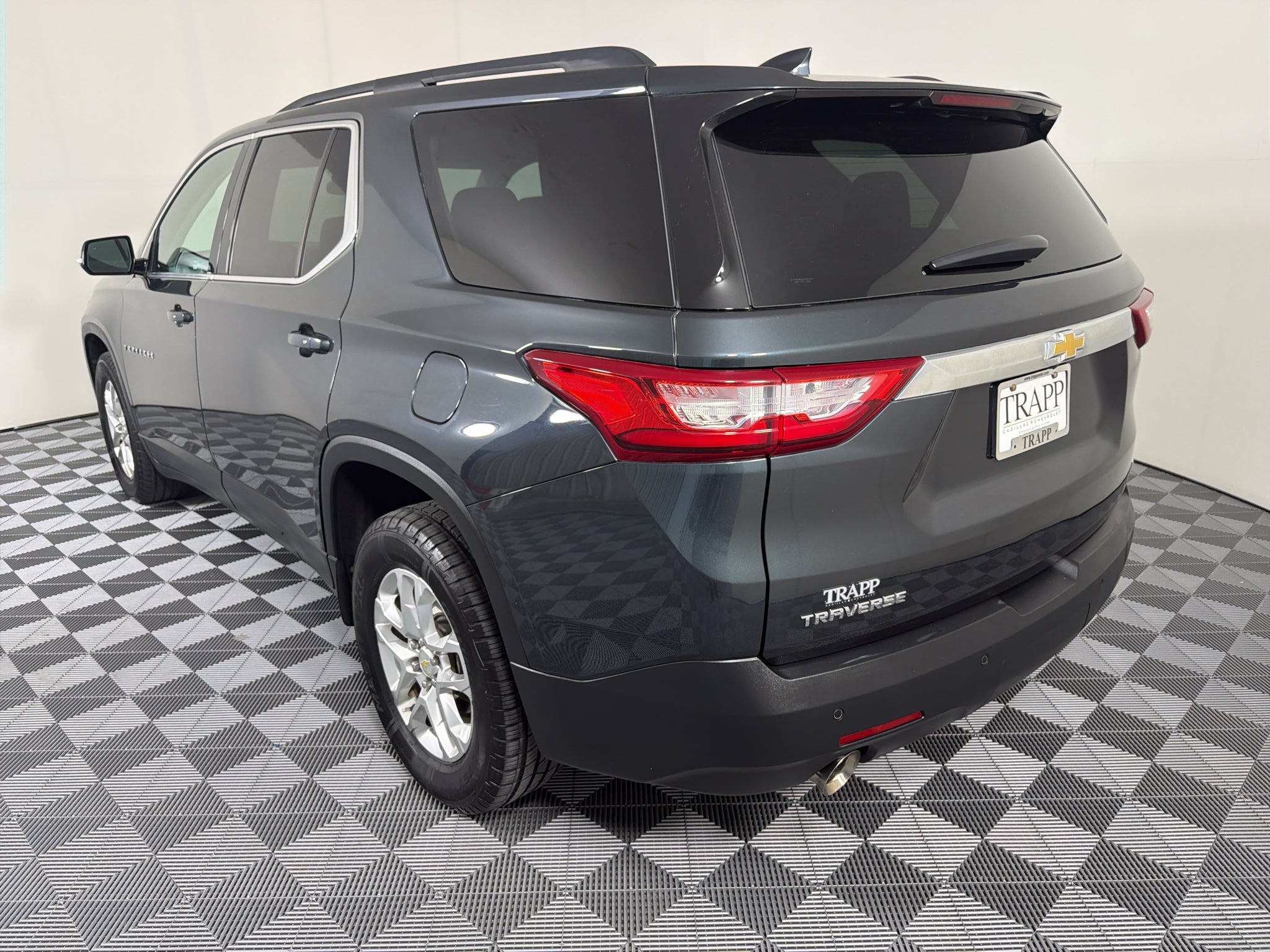 Used 2019 Chevrolet Traverse 1LT with VIN 1GNERGKW8KJ309967 for sale in Houma, LA