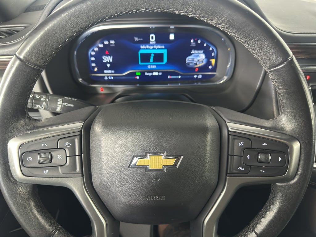 2023 Chevrolet Suburban LT