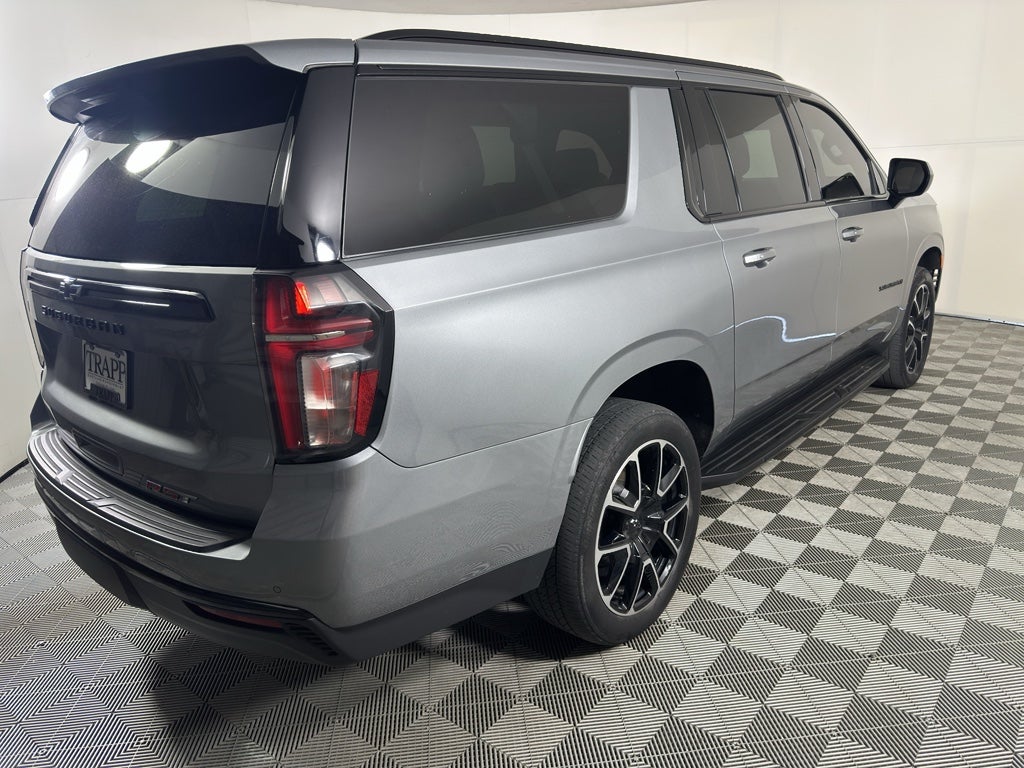 2023 Chevrolet Suburban RST