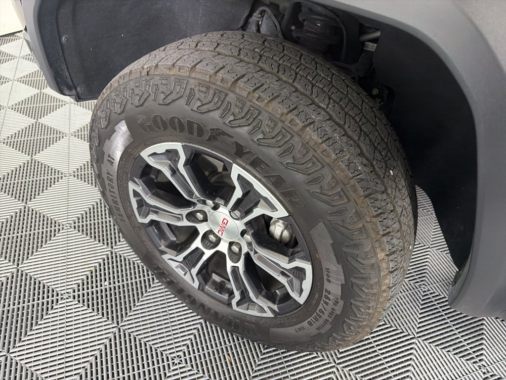 2025 GMC Canyon AT4