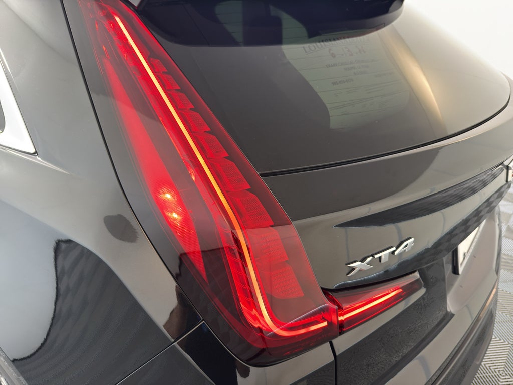 2025 Cadillac XT4 Premium Luxury
