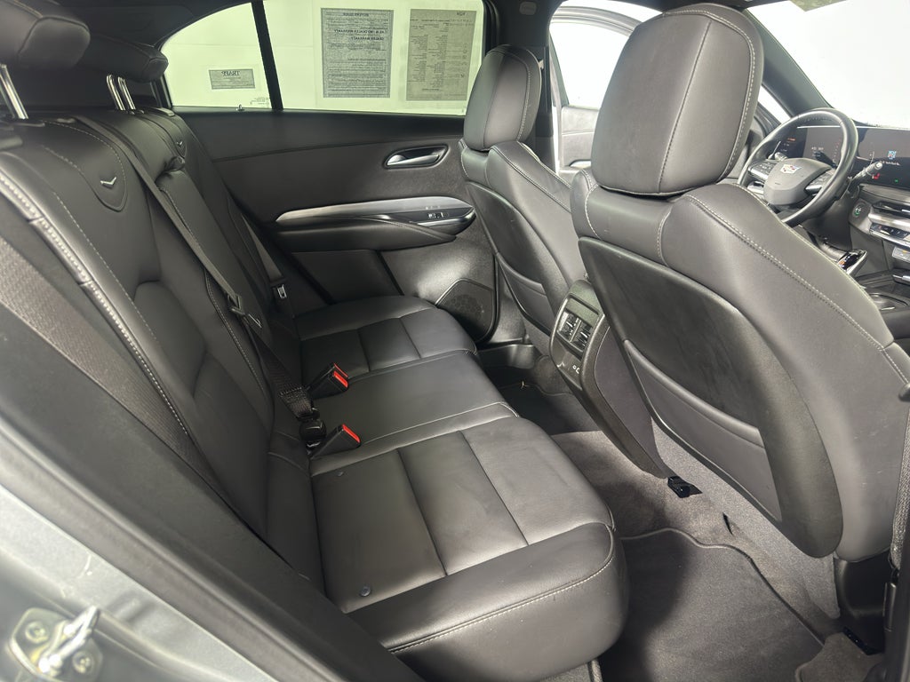 2025 Cadillac XT4 Premium Luxury