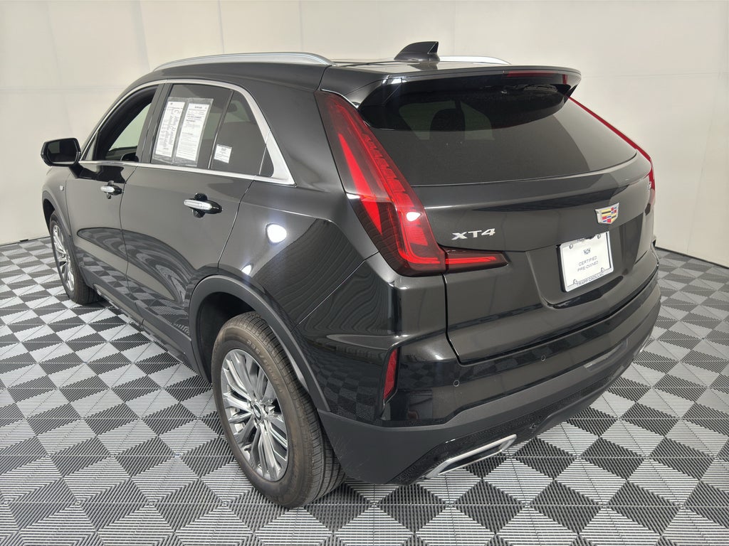 2025 Cadillac XT4 Premium Luxury