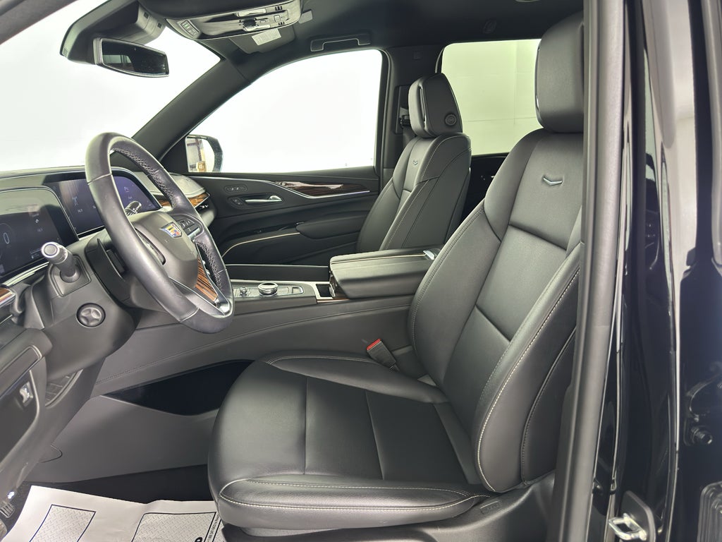 2021 Cadillac Escalade Luxury