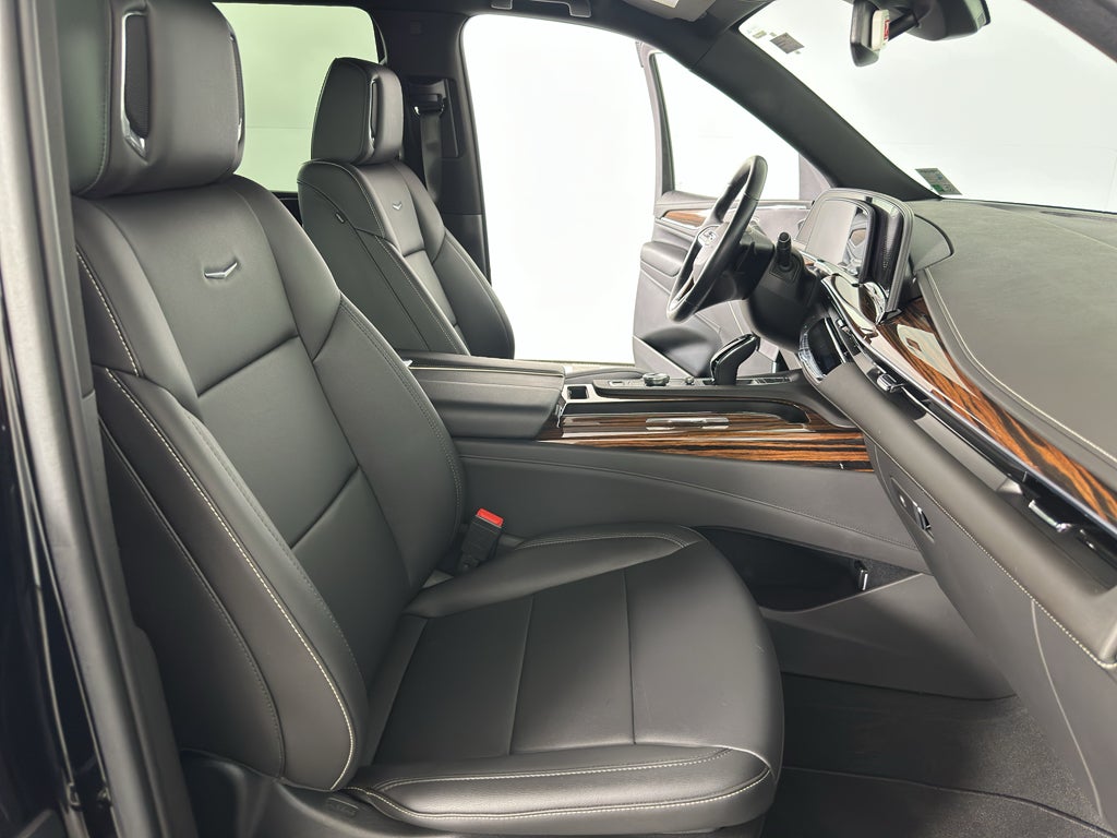 2021 Cadillac Escalade Luxury