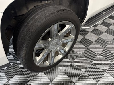2016 Cadillac Escalade Luxury Collection
