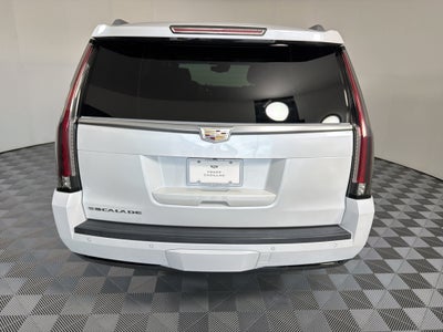 2016 Cadillac Escalade Luxury Collection