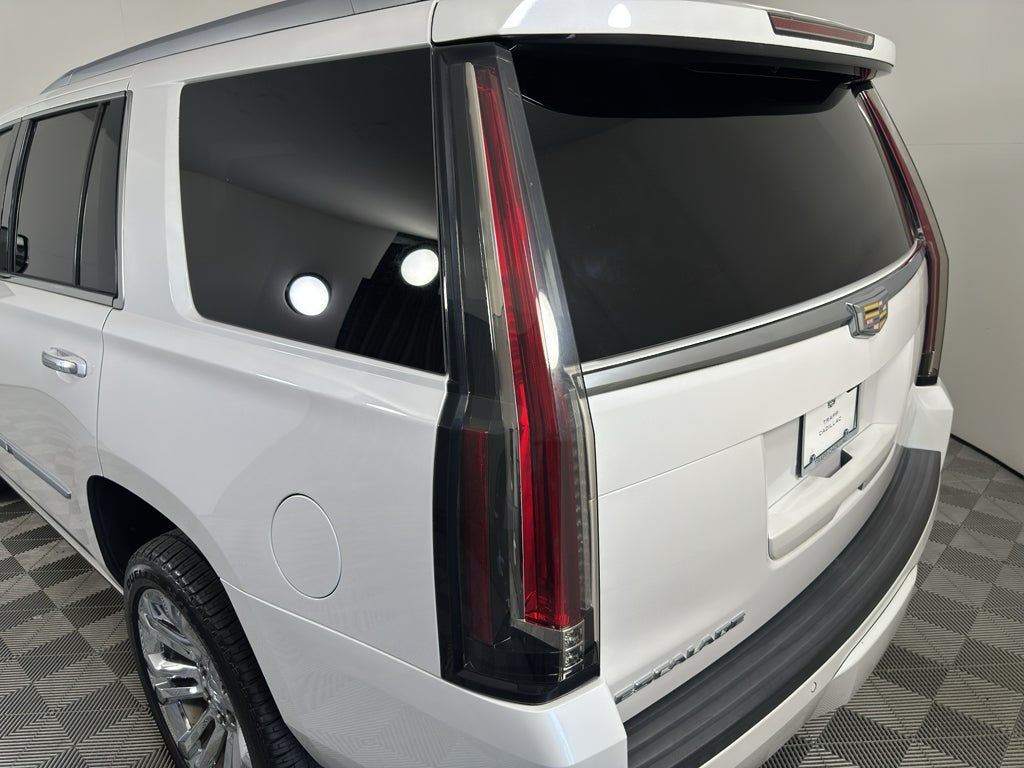 2020 Cadillac Escalade Premium Luxury