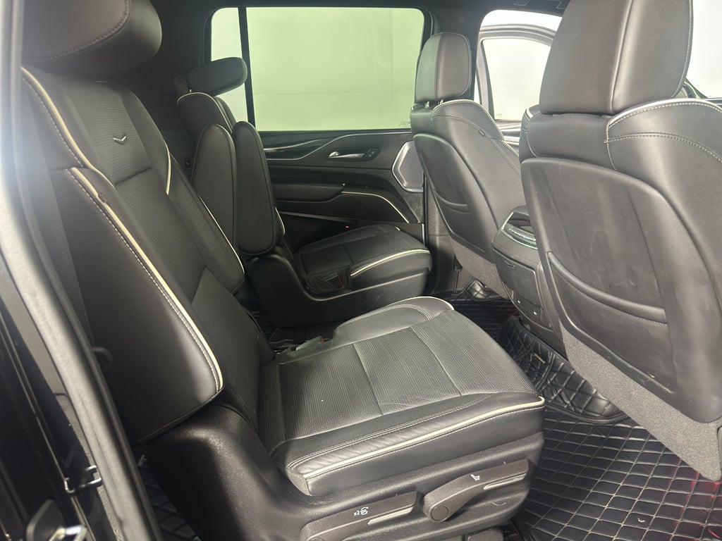 2023 Cadillac Escalade ESV Sport