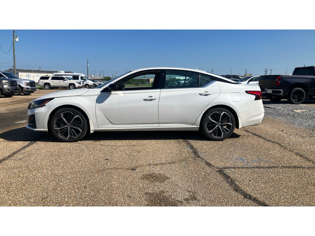 2024 Nissan Altima 2.5 SR