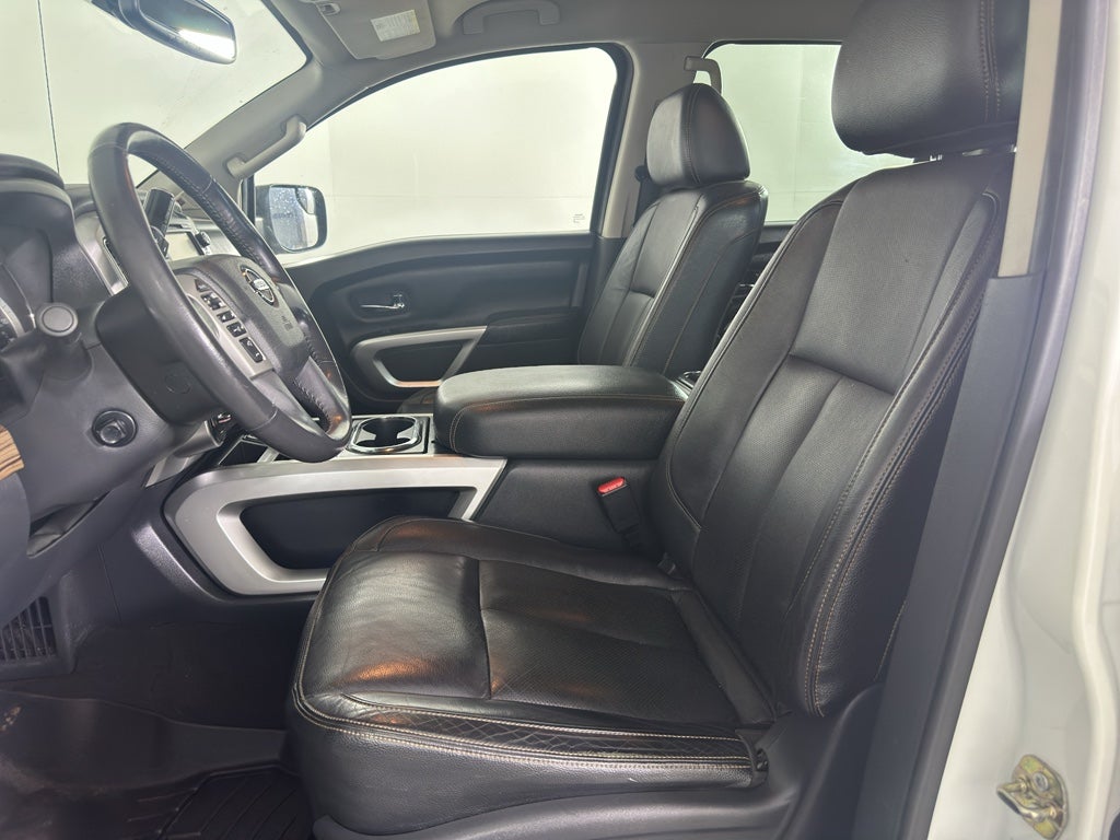 2017 Nissan Titan SL