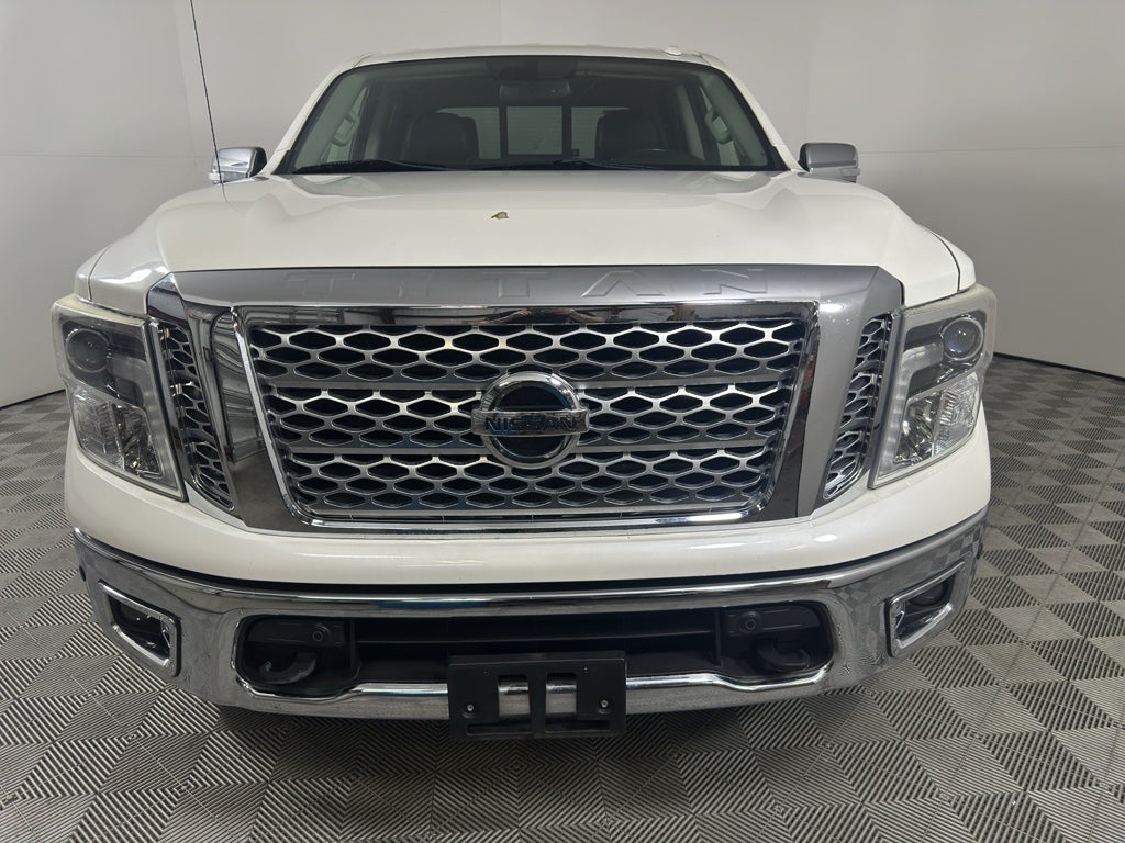 2017 Nissan Titan SL