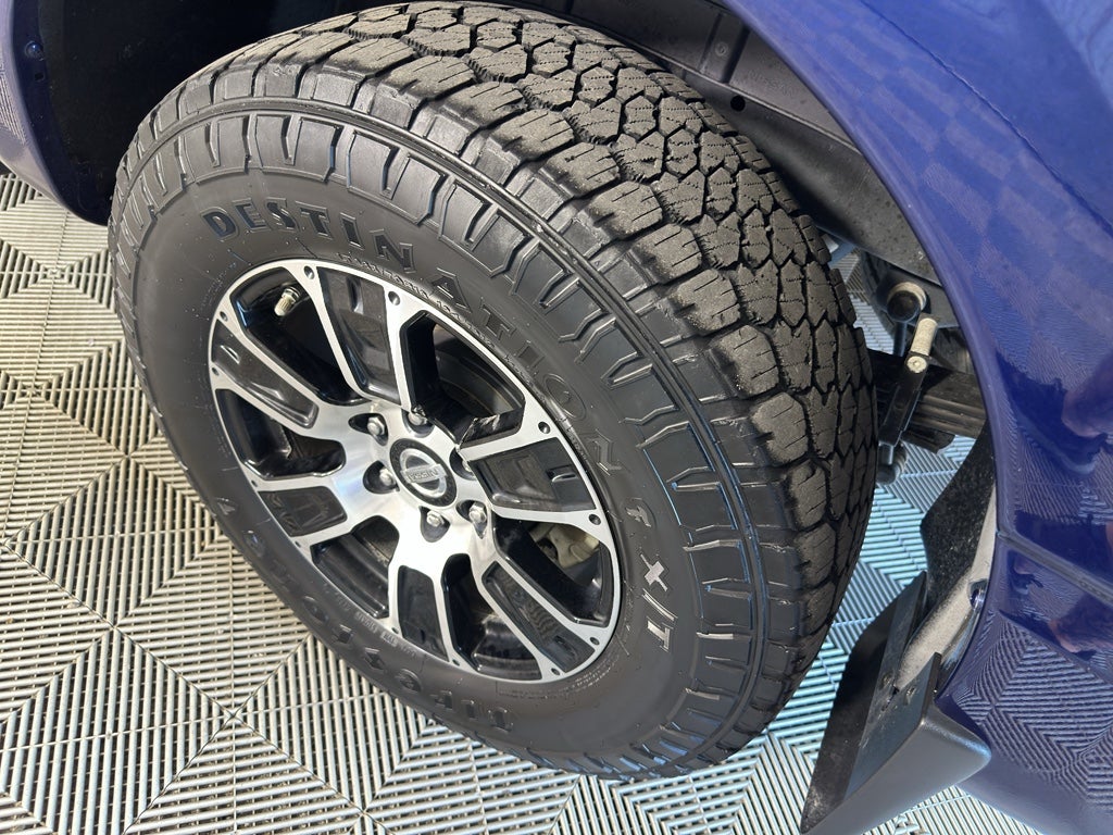 2022 Nissan Titan SV