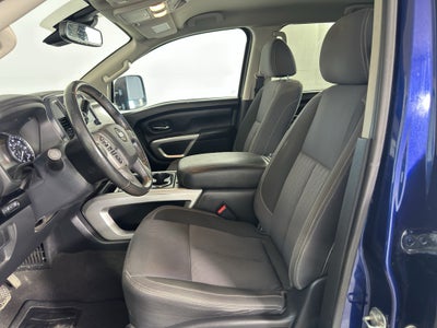 2022 Nissan Titan SV