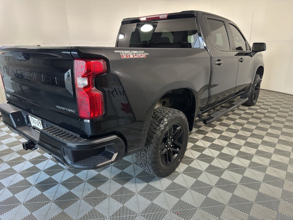 2022 Chevrolet Silverado 1500 Custom Trail Boss