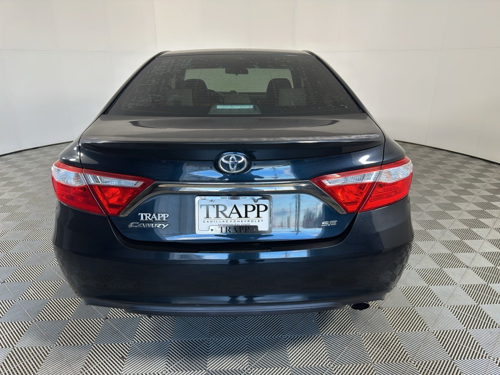 2016 Toyota Camry XLE