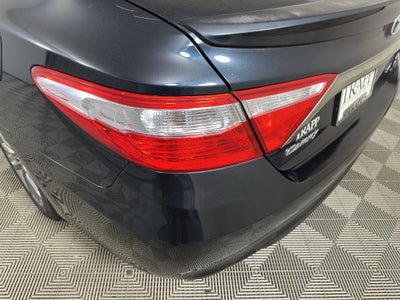 2016 Toyota Camry XLE