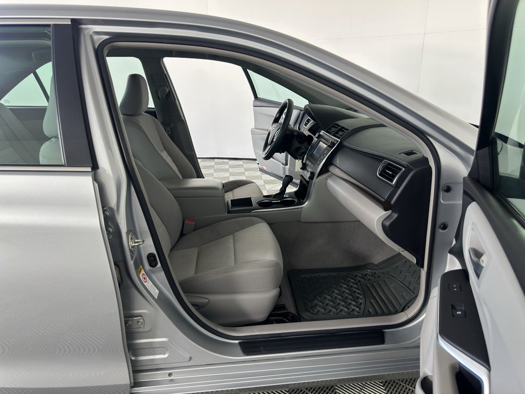 2016 Toyota Camry XLE