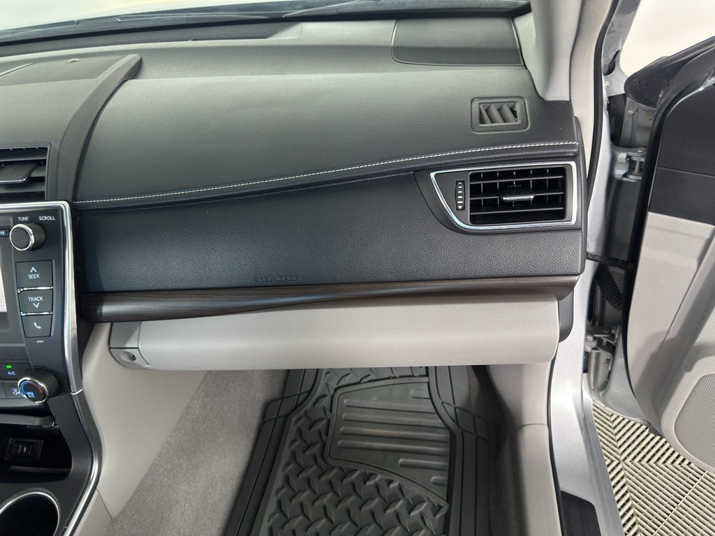 2016 Toyota Camry XLE