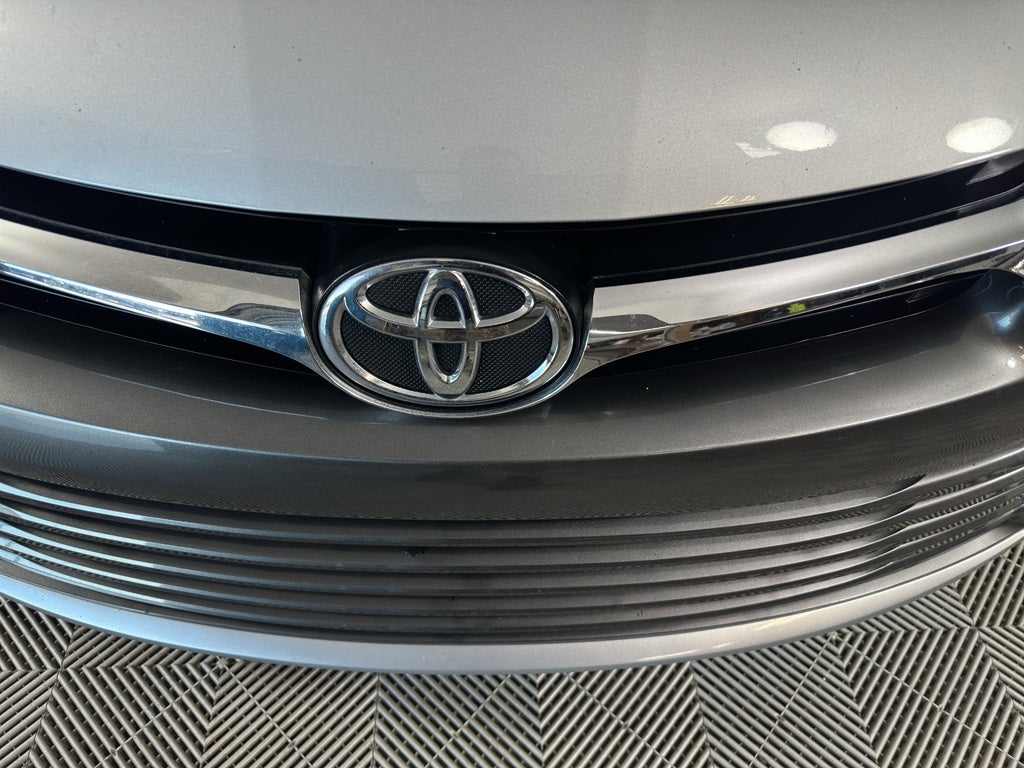 2016 Toyota Camry XLE