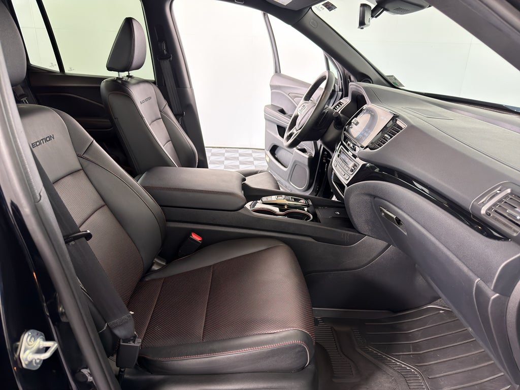 2025 Honda Ridgeline Black Edition