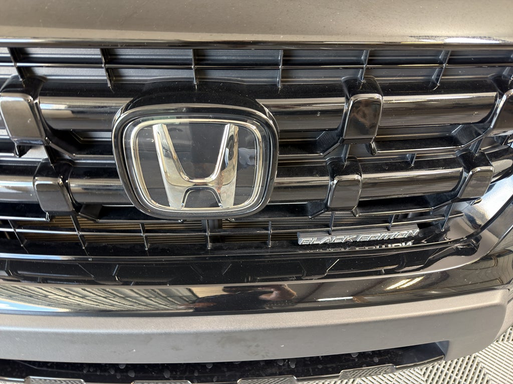 2025 Honda Ridgeline Black Edition