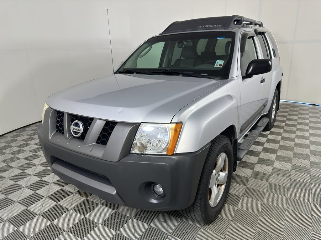 2008 Nissan Xterra SE's photo