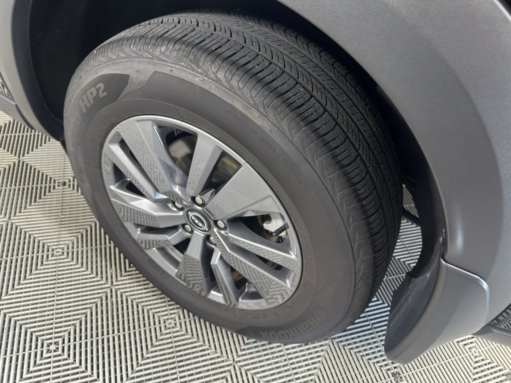 2025 Nissan Pathfinder S
