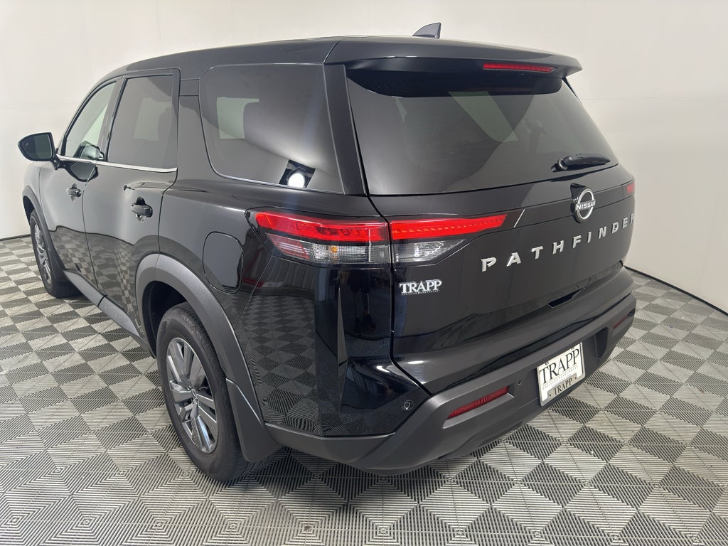 2025 Nissan Pathfinder S