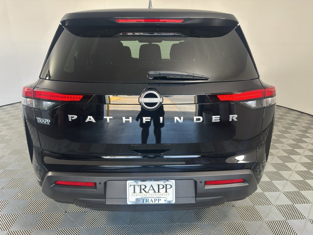 2025 Nissan Pathfinder S