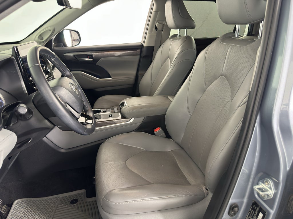 2022 Toyota Highlander Limited