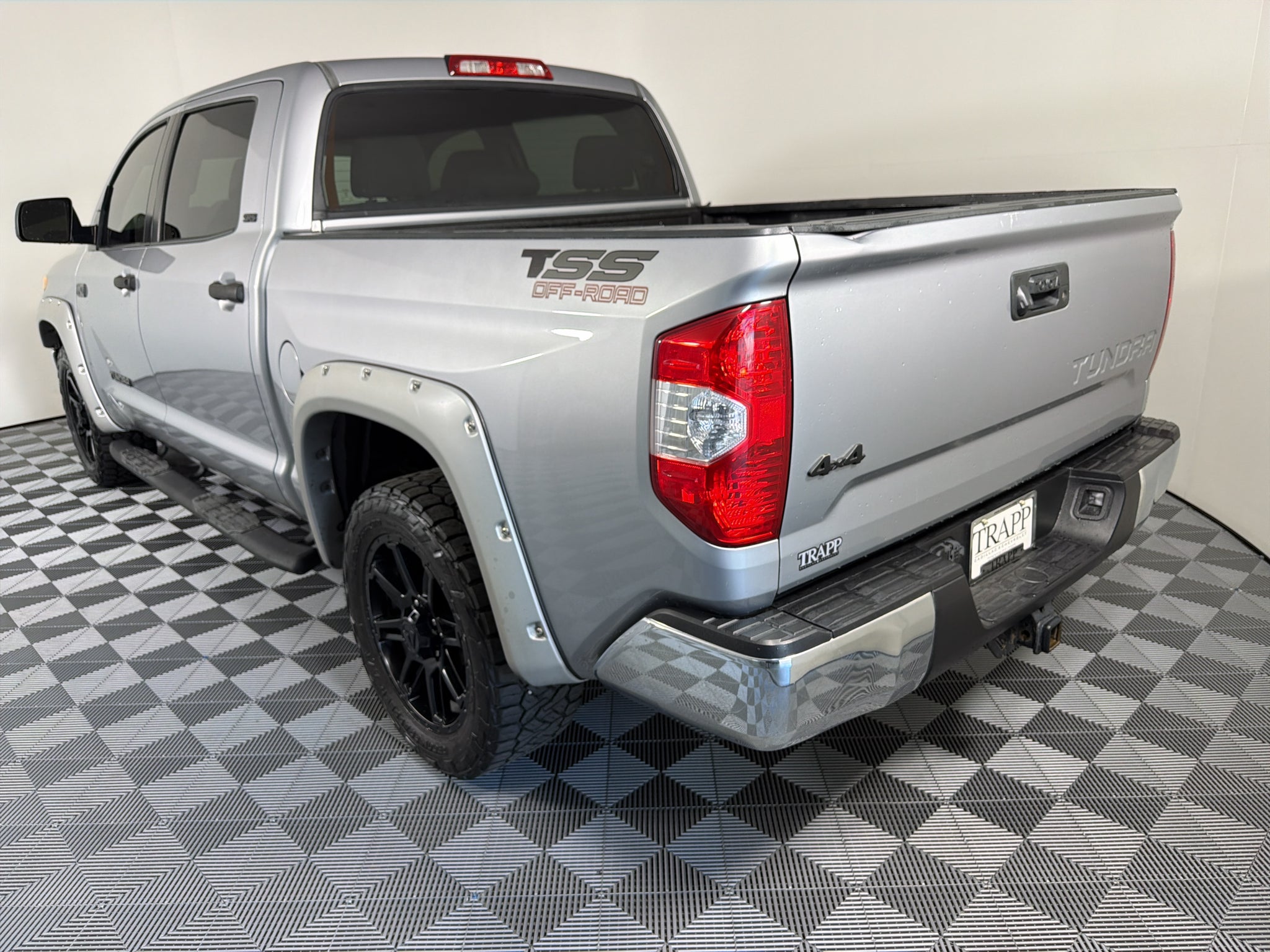 2017 Toyota Tundra 4WD SR5