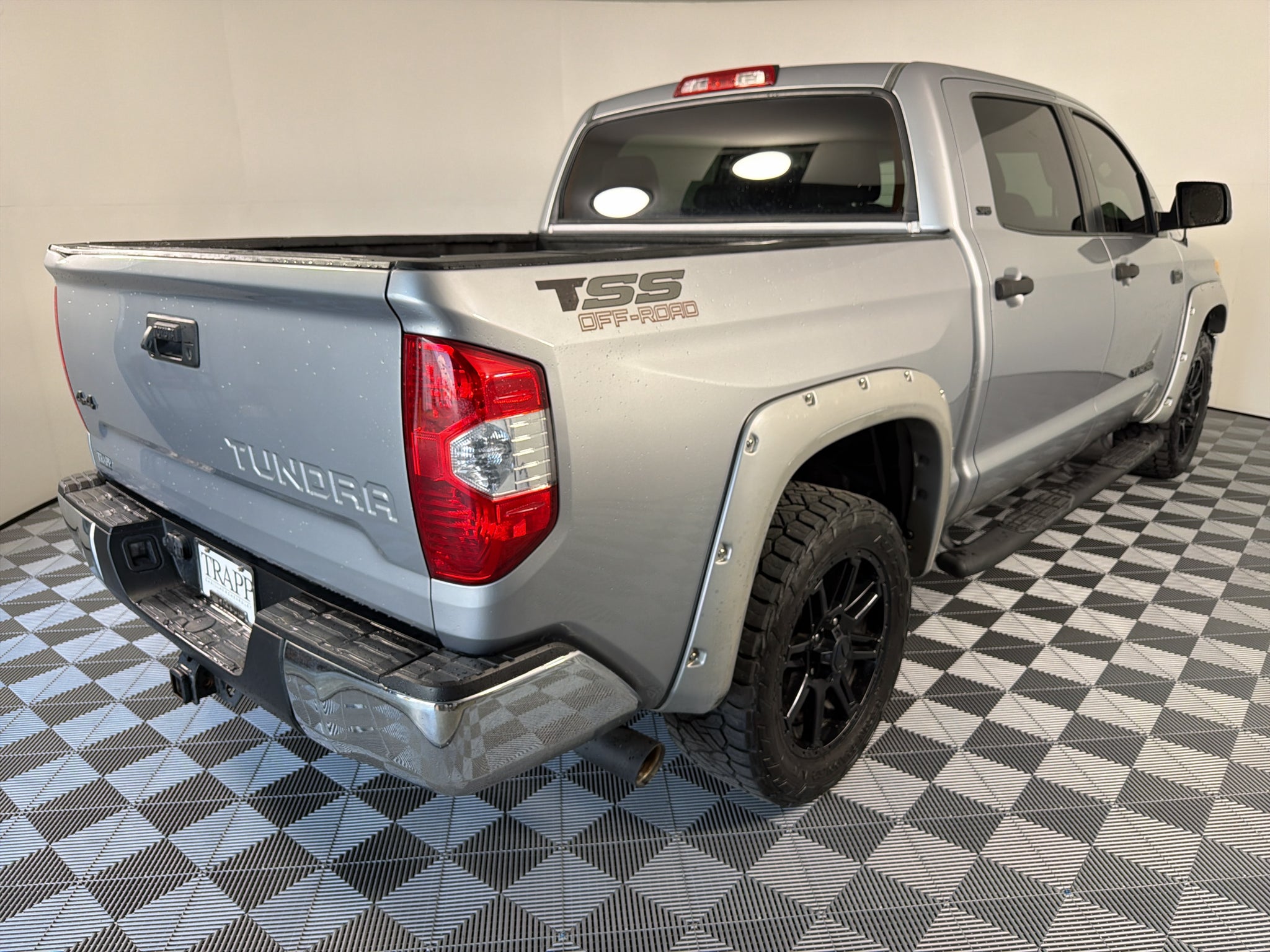 2017 Toyota Tundra 4WD SR5