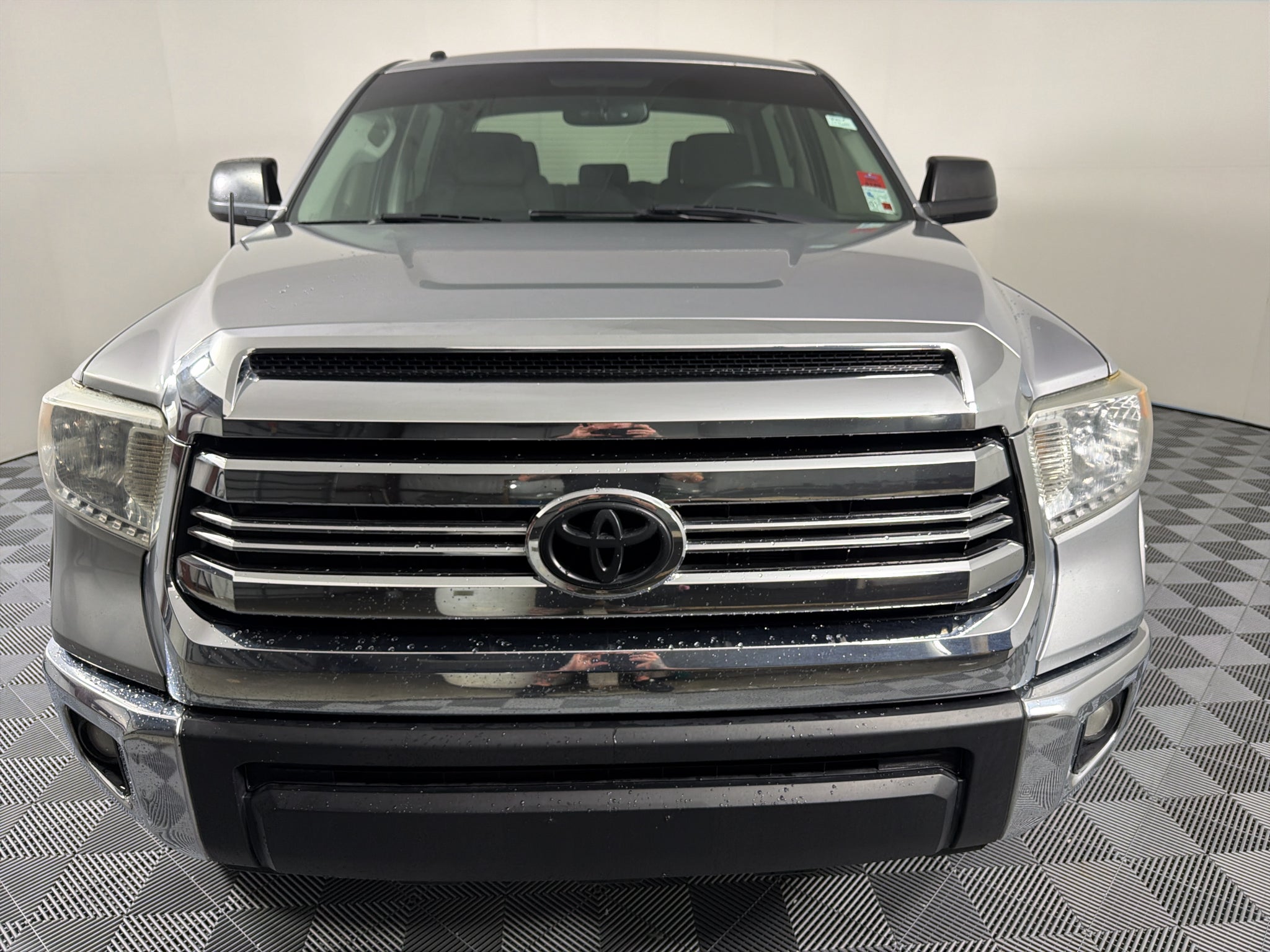 2017 Toyota Tundra 4WD SR5
