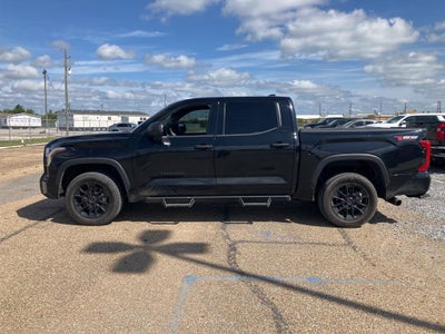 2023 Toyota Tundra 4WD SR5