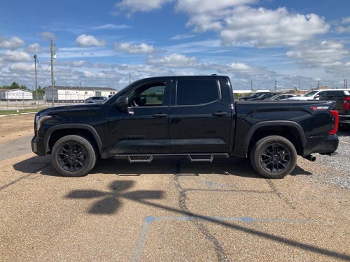 2023 Toyota Tundra 4WD SR5