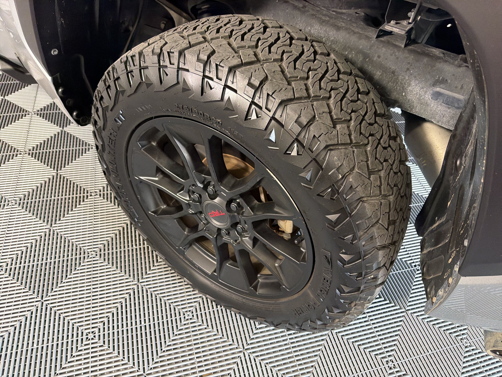2023 Toyota Tundra 4WD SR5