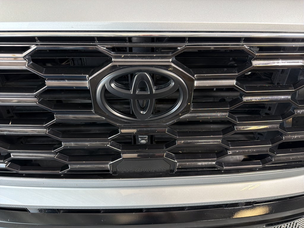 2024 Toyota Sequoia SR5
