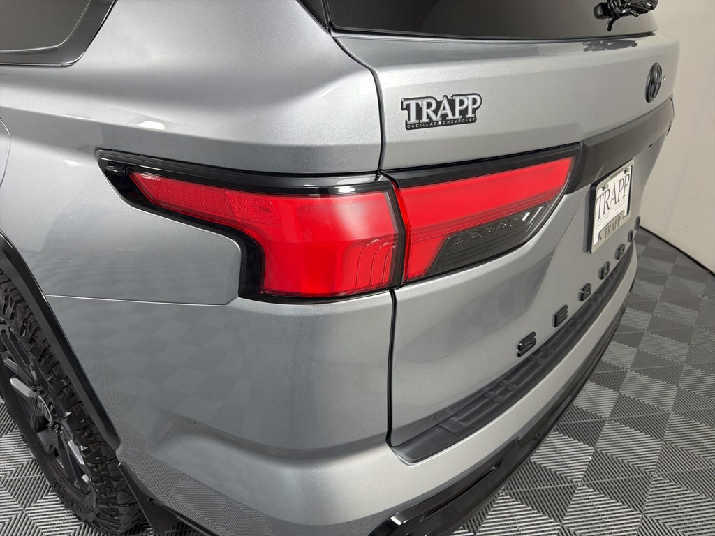 2024 Toyota Sequoia SR5