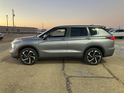 2022 Mitsubishi Outlander SE