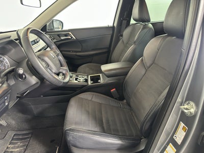 2022 Mitsubishi Outlander SE