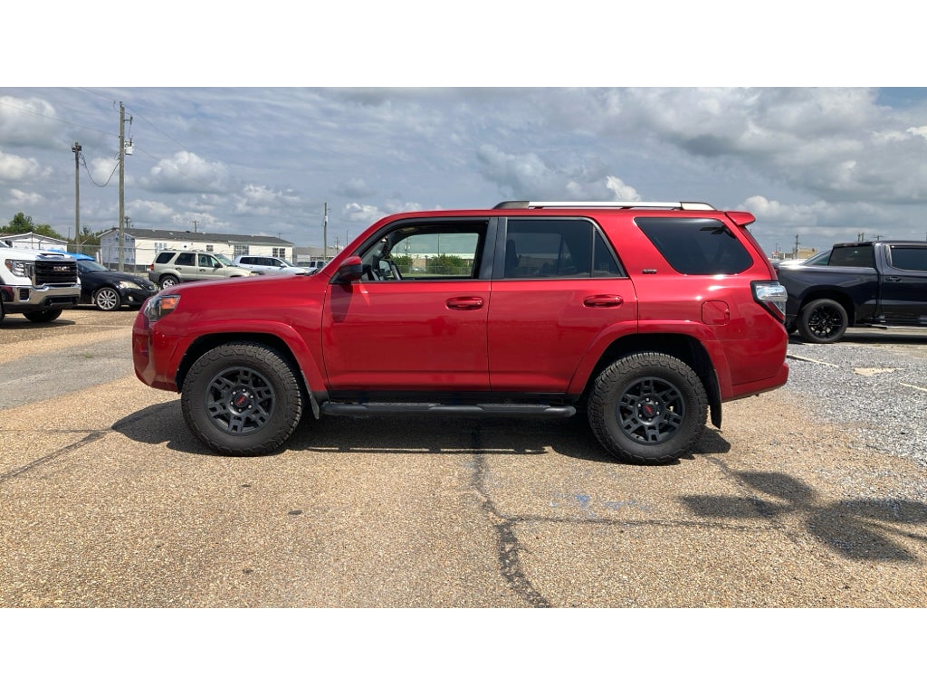 2022 Toyota 4Runner SR5